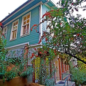 Dreamers V&v Cihangir *** Istambul